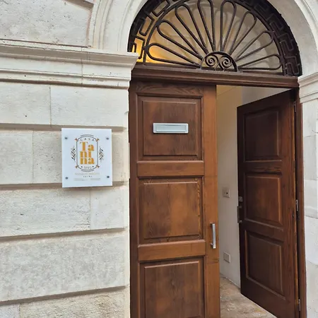 Guest house Casa Tanina 3*